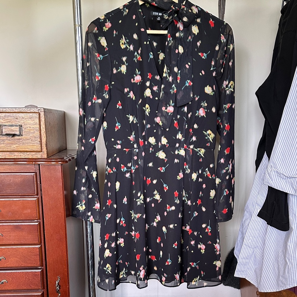 Steve Madden Navy Floral Long Sleeve Dress Small